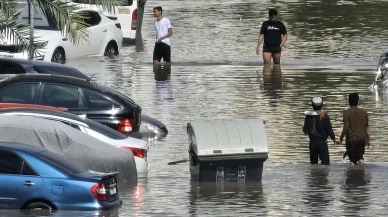 Birleşik Arap Emirlikleri'nde 75 Yılın En Şiddetli Yağışları!