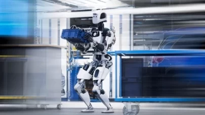 Mercedes-Benz’in Robot Devrimi