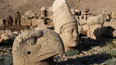 Nemrut Dağı'nda Bayram Yoğunluğu