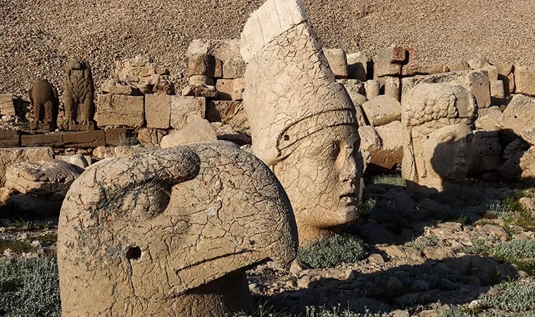 Nemrut Dağı'nda Bayram Yoğunluğu