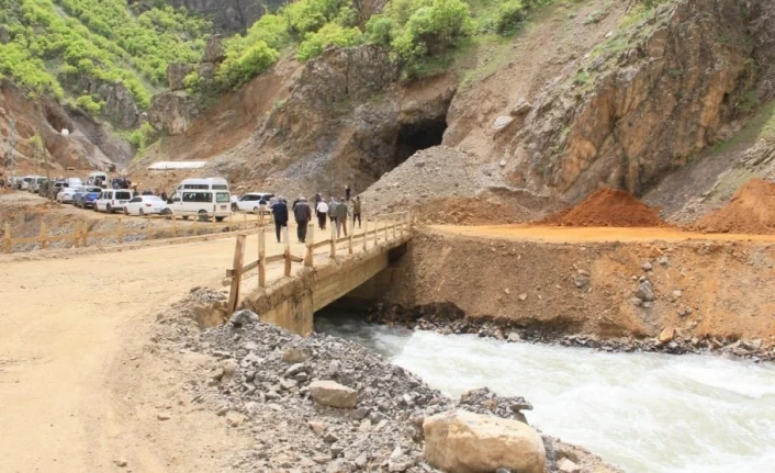 Hakkari’de Maden Tepkisi Büyüyor