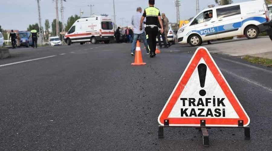 Kemalpaşa’da Korkunç Kaza: 3 Ölü, 7 Yaralı