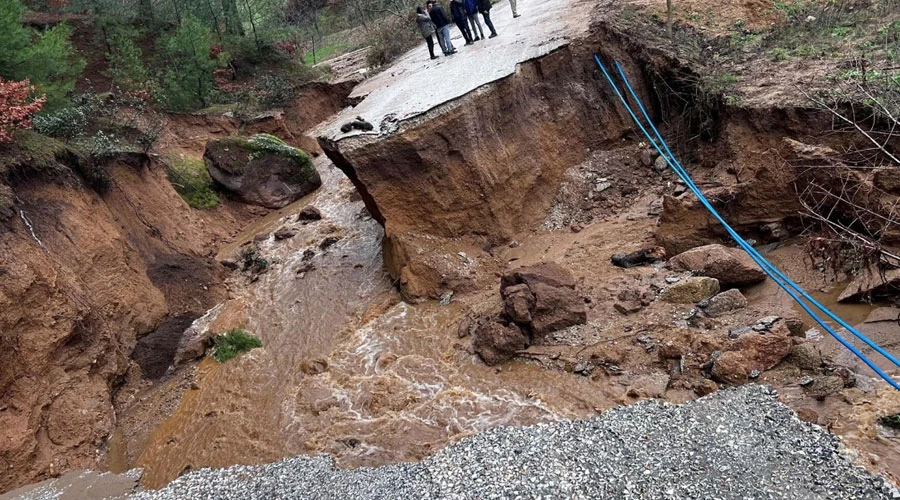 İzmir Kiraz’da Sağanak Yağış Felaketi: