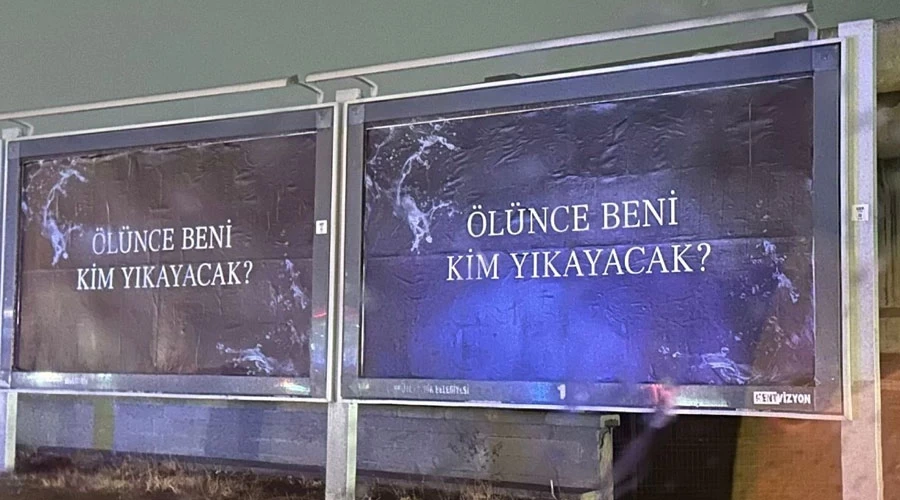 İzmir'deki Billboardların Sırrı Çözüldü