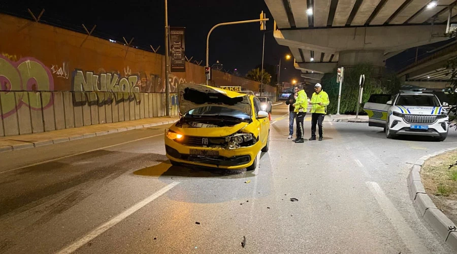 Bornova’da Araca Vurup Kaçan Sürücü Kameralara Yakalandı