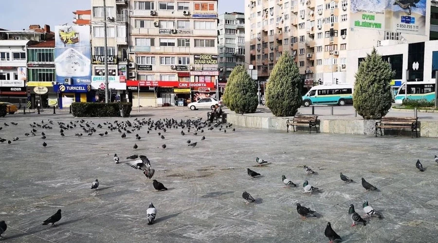 Bornova Meydan Projesinde FETÖ Tartışması