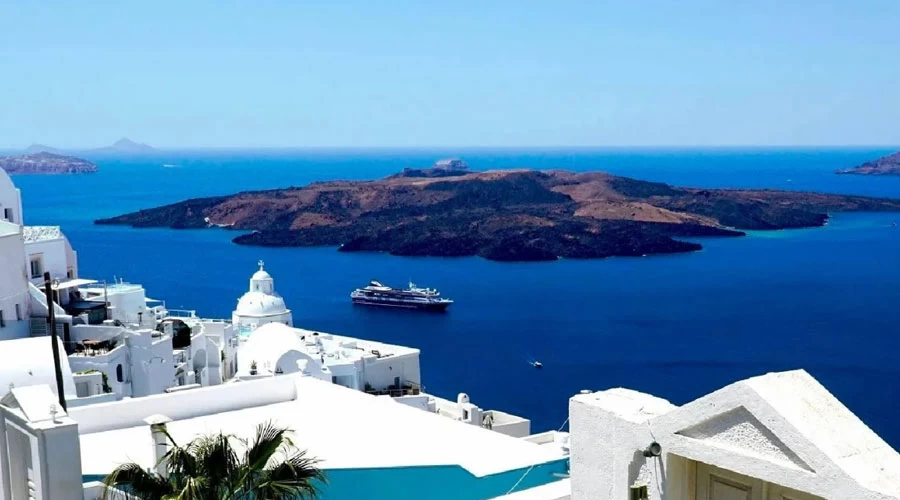 Santorini'de Volkan Tehlikesi! 10 Bin Kişi Adadan Ayrıldı